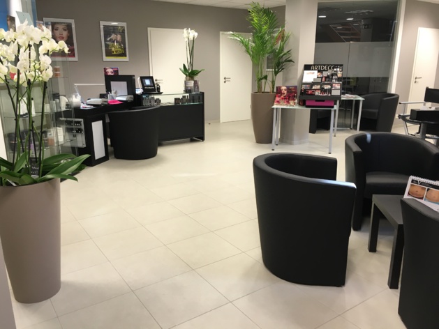 Esthétique à Waterloo : CRYOVITAL, sans aiguille et sans bistouri, un centre de beauté qui s’inspire de la médecine. Esthétique à Waterloo : CRYOVITAL, sans aiguille et sans bistouri, un centre de beauté qui s’inspire de la médecine.