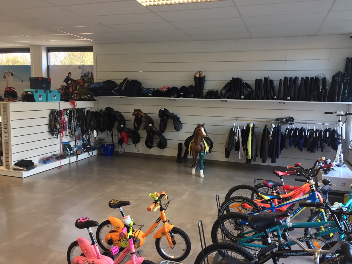 Sport Convertor : Un concept unique dans le Béwé (Matériel de golf d'occasion, matériel d'équitation d'occasion, vélos électriques d'occasion) Sport Convertor : Un concept unique dans le Béwé (Matériel de golf d'occasion, matériel d'équitation d'occasion, vélos électriques d'occasion)