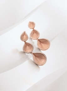 Isabelle Leblans : Joaillerie et créations exclusives de bijoux en Brabant wallon (Expert Gemmologue) Isabelle Leblans : Joaillerie et créations exclusives de bijoux en Brabant wallon (Expert Gemmologue)