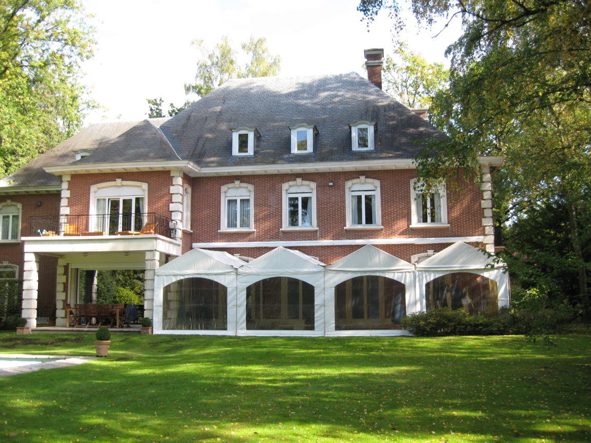 Location de matériel et vaisselle pour fêtes et événements dans le Brabant wallon : Une touche très féminine chez FestiRent Location de matériel et vaisselle pour fêtes et événements dans le Brabant wallon : Une touche très féminine chez FestiRent