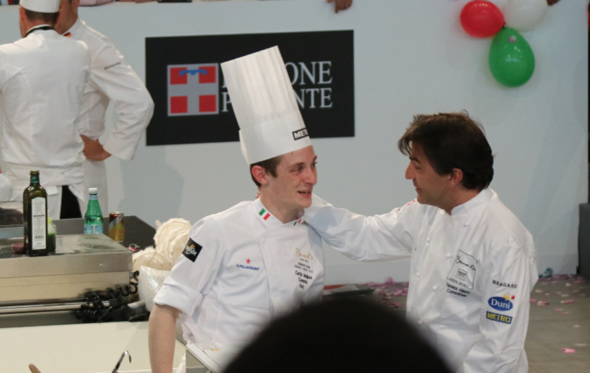 Curtis Mulpas, jeune espoir Belge de la gastronomie, élu meilleur commis à Turin au Bocuse d'Or Europe! Curtis Mulpas, jeune espoir Belge de la gastronomie, élu meilleur commis à Turin au Bocuse d'Or Europe!
