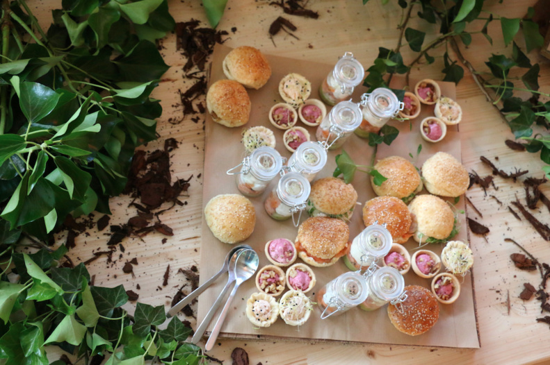 NOUVEAU ! Maison Cantillon ouvre son comptoir à emporter pour vos lunches et plats à emporter dans le centre de Lasne. NOUVEAU ! Maison Cantillon ouvre son comptoir à emporter pour vos lunches et plats à emporter dans le centre de Lasne.