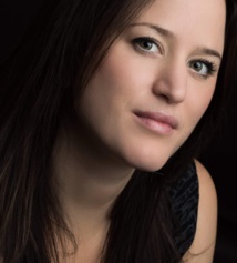 By DOLUNAY Styliste à Jodoigne : La passion créatrice en Brabant wallon By DOLUNAY Styliste à Jodoigne : La passion créatrice en Brabant wallon