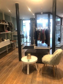 My Little Beauty : quand la mode se mêle à la beauté - Beauté, massage et vêtements pour bébés, maquillage et onglerie, microblading à Wavre My Little Beauty : quand la mode se mêle à la beauté - Beauté, massage et vêtements pour bébés, maquillage et onglerie, microblading à Wavre