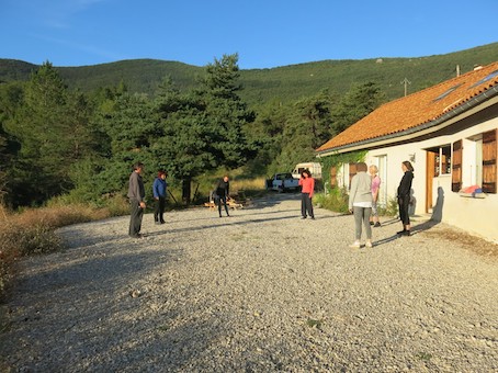 Remise en Forme par le Yoga cet été à Lasne ou en Drôme Remise en Forme par le Yoga cet été à Lasne ou en Drôme