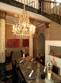 Le Caprice des Deux Le Caprice des Deux