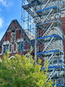 Le Clocheton du Palais de justice de Nivelles se refait une beauté! Le Clocheton du Palais de justice de Nivelles se refait une beauté!