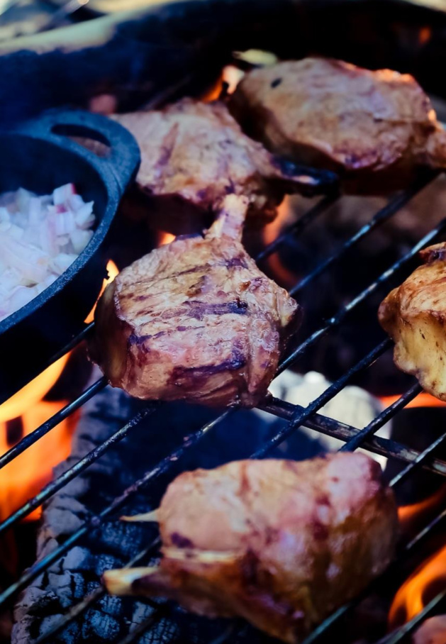Saison du BBQ avec la viande irlandaise Saison du BBQ avec la viande irlandaise