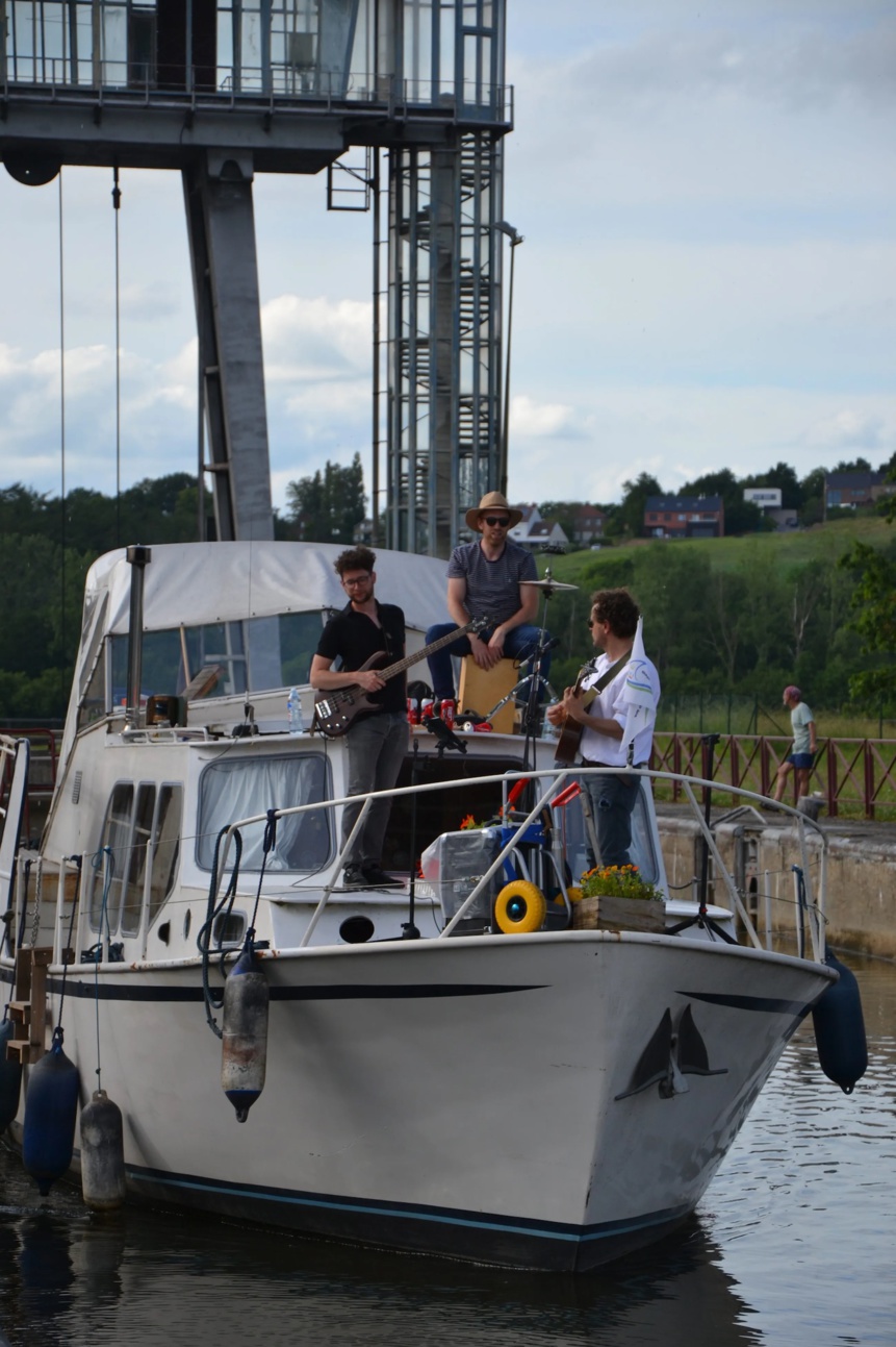 ITTRE SE JETTE À L’EAU – 2ème édition ! / 190 ans du Canal ITTRE SE JETTE À L’EAU – 2ème édition ! / 190 ans du Canal