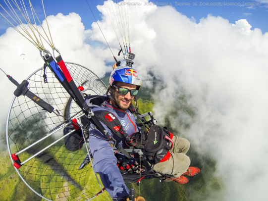 Rencontre avec Thomas de Dorlodot - Parapentiste de l'extrême Rencontre avec Thomas de Dorlodot - Parapentiste de l'extrême