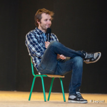 L'asbl Les Amis de Jardin'âges présente... L'humoriste Dan Gagnon, la générosité incarnée! L'asbl Les Amis de Jardin'âges présente... L'humoriste Dan Gagnon, la générosité incarnée!