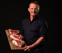 Hendrik Dierendonck s'installe à Waterloo pour ses 50 ans Hendrik Dierendonck s'installe à Waterloo pour ses 50 ans