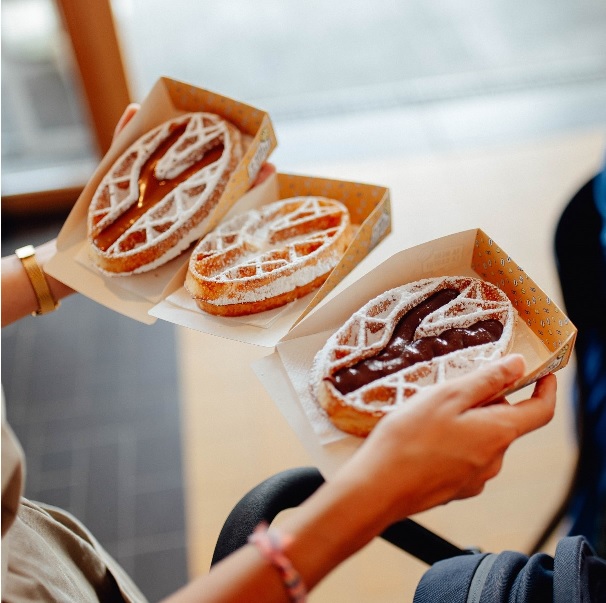 Ta Mère La Gaufre : L’Aventure continue à Louvain-la-Neuve Ta Mère La Gaufre : L’Aventure continue à Louvain-la-Neuve
