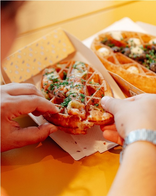 Ta Mère La Gaufre : L’Aventure continue à Louvain-la-Neuve Ta Mère La Gaufre : L’Aventure continue à Louvain-la-Neuve