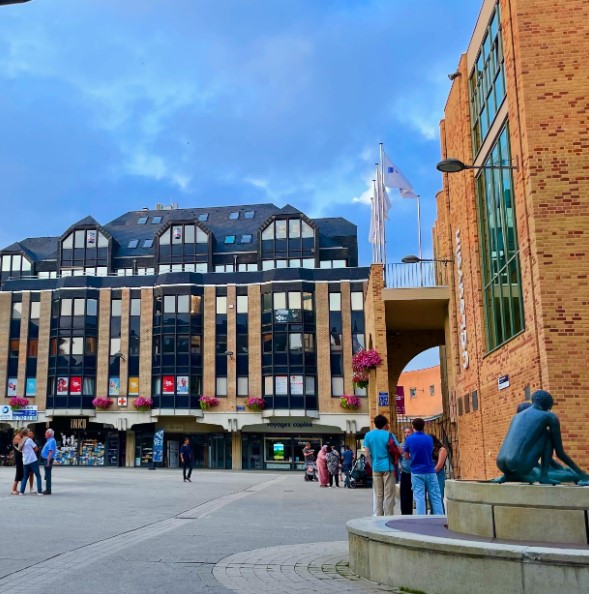 Les Médiévales de Nivelles : Plongée au cœur du Moyen-Âge avec "Les Saints d’alenTour" Les Médiévales de Nivelles : Plongée au cœur du Moyen-Âge avec "Les Saints d’alenTour"
