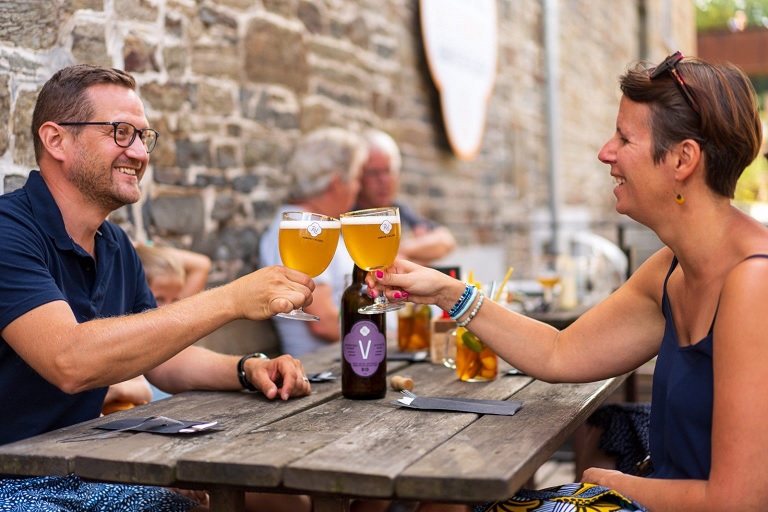 Vivez une escapade œnologique unique avec le Vino-Trip en Brabant wallon ! Vivez une escapade œnologique unique avec le Vino-Trip en Brabant wallon !