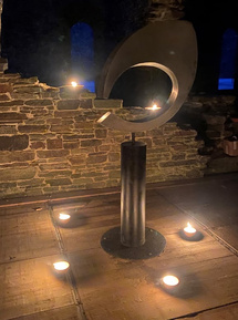 L'EXPOSITION "LE LANGAGE DU SILENCE" À L'ABBAYE DE VILLERS-LA-VILLE : UN VOYAGE POÉTIQUE L'EXPOSITION "LE LANGAGE DU SILENCE" À L'ABBAYE DE VILLERS-LA-VILLE : UN VOYAGE POÉTIQUE