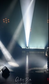 Richard Ruben de retour sur scène avec "Retour à Forest" : un spectacle en chanté ! Richard Ruben de retour sur scène avec "Retour à Forest" : un spectacle en chanté !