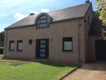 IMMO : Agréable et lumineuse maison à vendre à proximité de Dinant, Ciney et Namur. IMMO : Agréable et lumineuse maison à vendre à proximité de Dinant, Ciney et Namur.