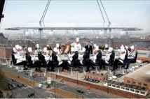 Dinner in the Sky 2025 : une envolée gastronomique au-dessus de Waterloo Dinner in the Sky 2025 : une envolée gastronomique au-dessus de Waterloo