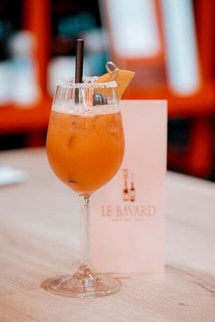 Le Bavard : bar à vins & tapas : un voyage au cœur des saveurs et de la convivialité à Genval Le Bavard : bar à vins & tapas : un voyage au cœur des saveurs et de la convivialité à Genval