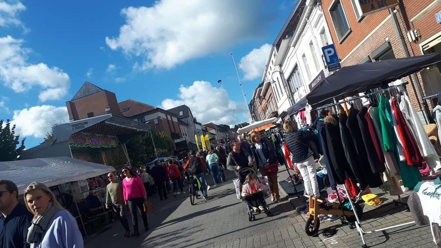 Braderie La Hulpe, Animations festives, Commerçants et artisans Braderie La Hulpe, Animations festives, Commerçants et artisans