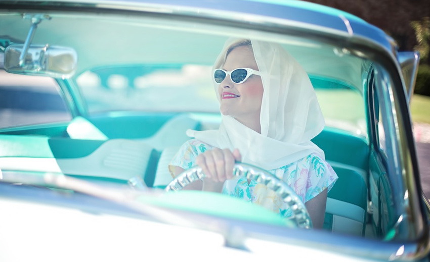 Femme au volant ? (Statistiques) Les hommes invités à adopter un style de conduite plus féminin ! Femme au volant ? (Statistiques) Les hommes invités à adopter un style de conduite plus féminin !