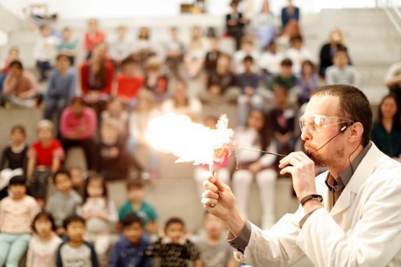 science, énergie, spectacle