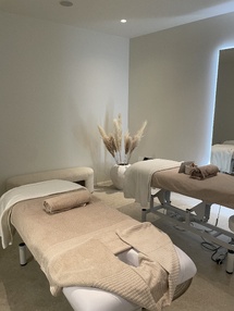 Bien-être, soins personnalisés, proximité Bien-être, soins personnalisés, proximité