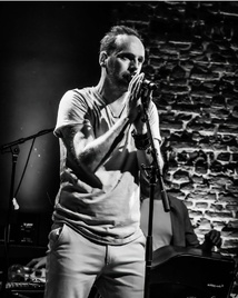 Tameoh, une voix entre deux cultures qui fait voyager en musique