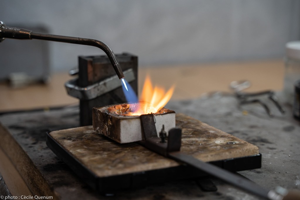 Bijoux artisanaux Belgique, Transformation bijoux anciens, Créateurs joailliers Brabant Wallon