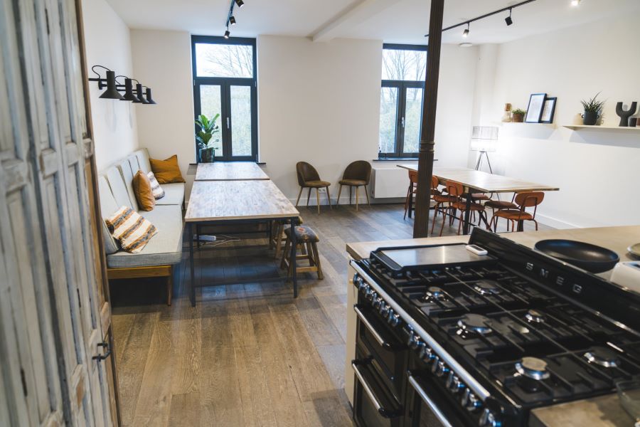 Coworking Nivelles, salles événementielles Brabant wallon, lieu de travail authentique