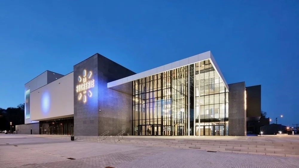 Art, Élégance, Rencontre