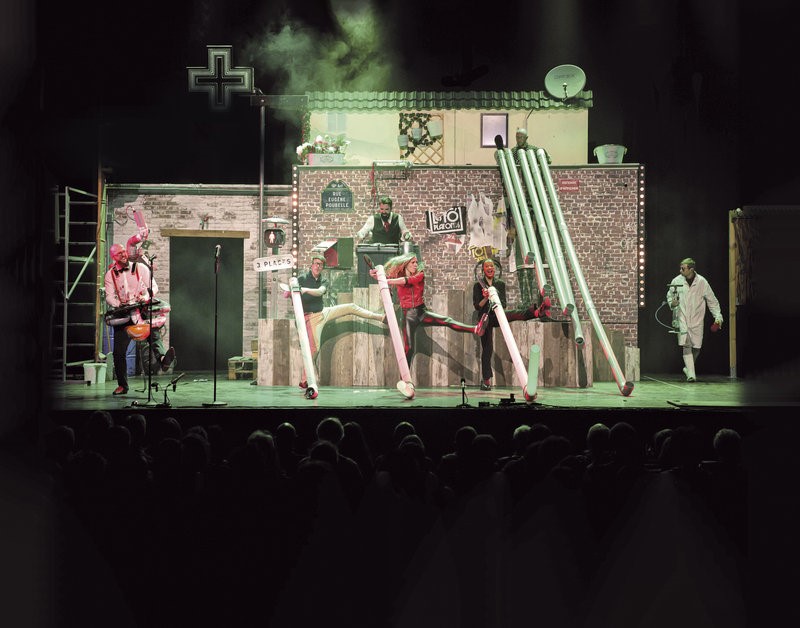 Fo’Plafonds, Musique urbaine, Spectacle insolite