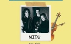 Miou : Une Rencontre Musicale Intimiste Entre Folk et Pop Moderne