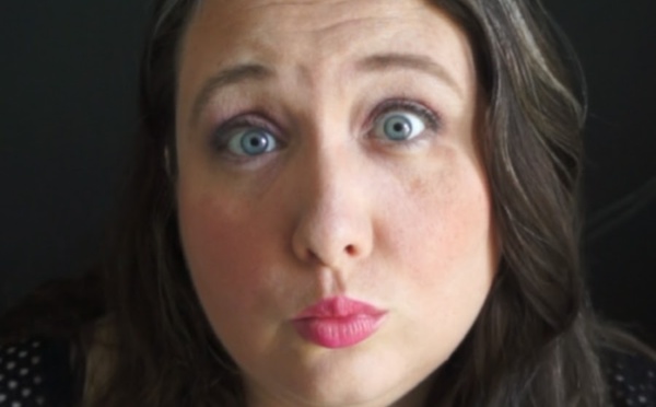 La Youtubeuse Pikiti bouquine lance le mois de la Fantasy à Braine-l’Alleud