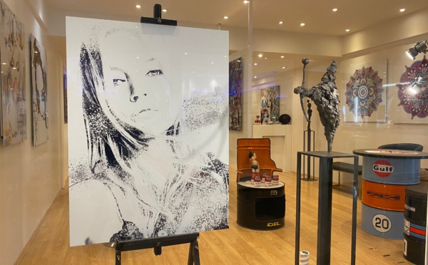 Harry fayt ,Sandrine Bouleau et Ginero : Drink d'ouverture Galerie Passage Wellington