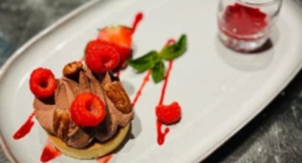 L'Anti-Pièce: Votre Nouvelle Adresse Gourmande et Culturelle à Waterloo