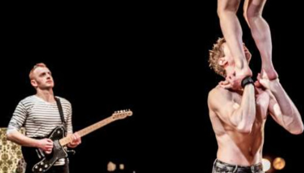Two For Tea, cirque musical et acrobatique