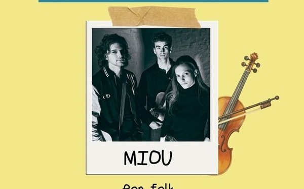 Miou : Une Rencontre Musicale Intimiste Entre Folk et Pop Moderne