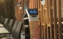 Que pensez-vous d’être servi par des robots ? Un nouveau restaurant tente l’expérience à Waterloo