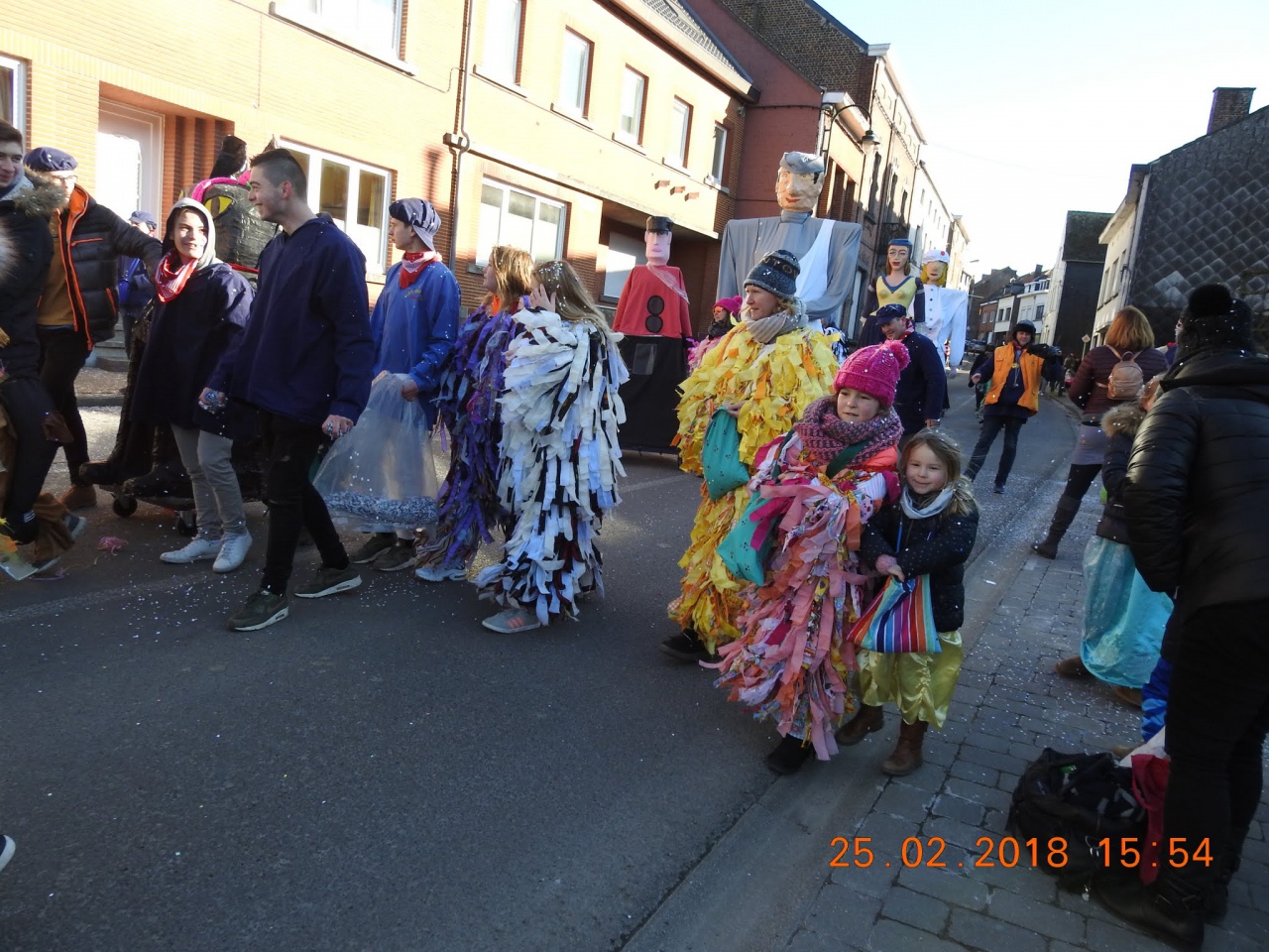 Carnaval de Perwez wawa magazine Brabant wallon 00136